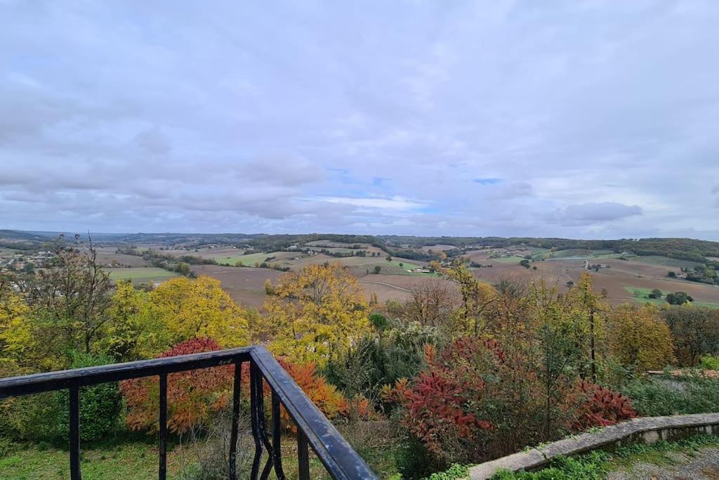 La Maison Du Levant A Lauzerte Bagian luar foto